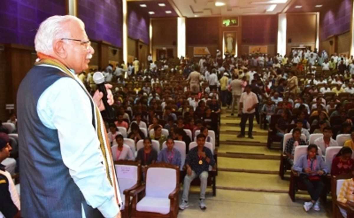 हरियाणा 18,000 स्कूल शिक्षकों की भर्ती करेगा